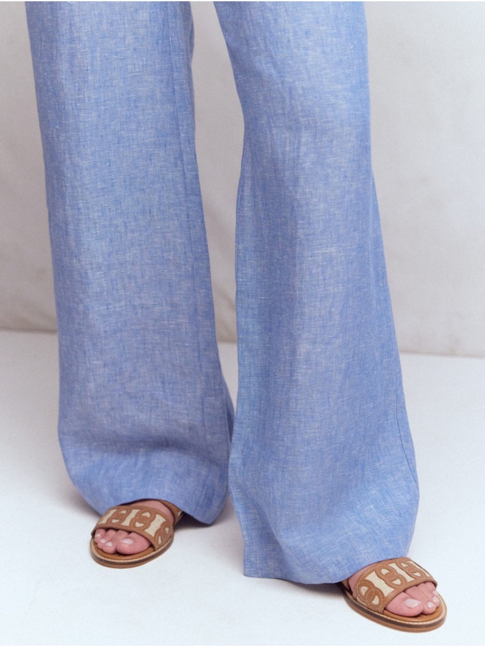Boden Interlocked Flat Sandal In Tan Size 8 US